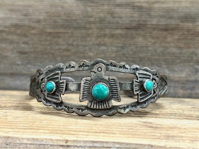 FHB2- Fred Harvey Thunderbird Bracelet 